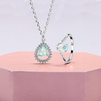 How to gift Opal Jewelry to someone for Christmas 2021-22 - Img 1